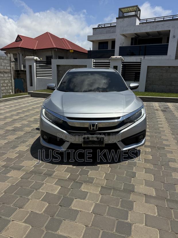 Honda Civic Touring 4dr Sedan (1.5L 4cyl) 2017 Silver