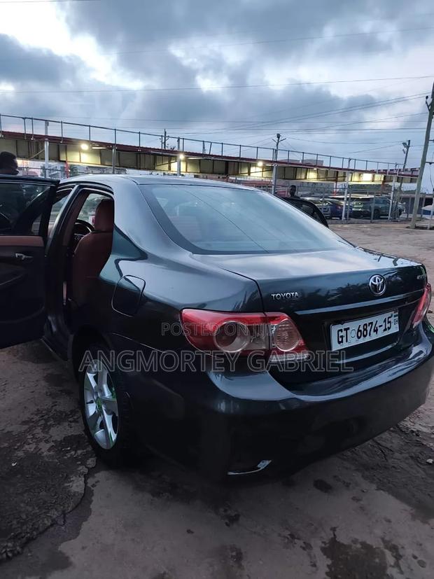 Toyota Corolla 2013 Gray