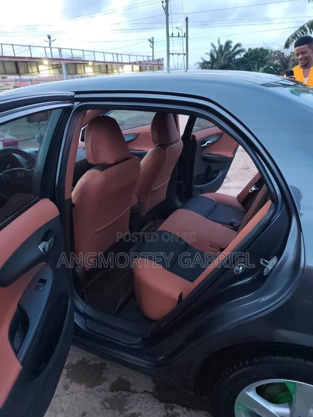 Toyota Corolla 2013 Gray