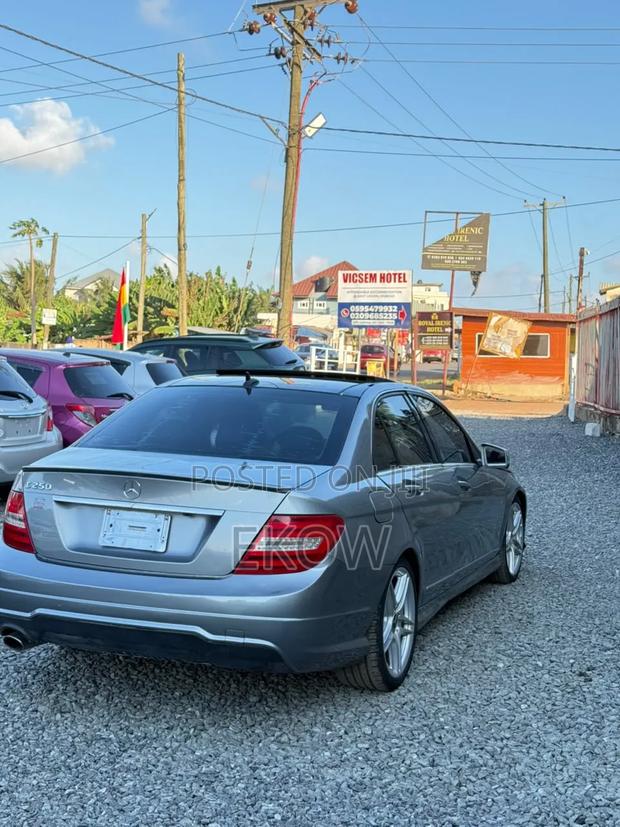 Mercedes-Benz C250 2013 Silver