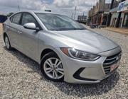 Hyundai Elantra SE Sedan FWD (2.0L 4cyl 6M) 2017 White for sale
