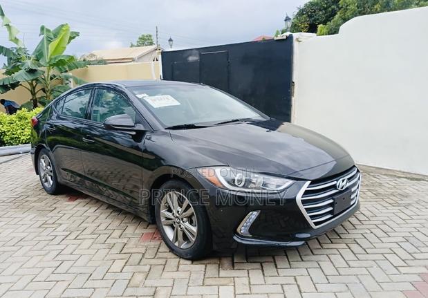 Hyundai Elantra 2018 Black