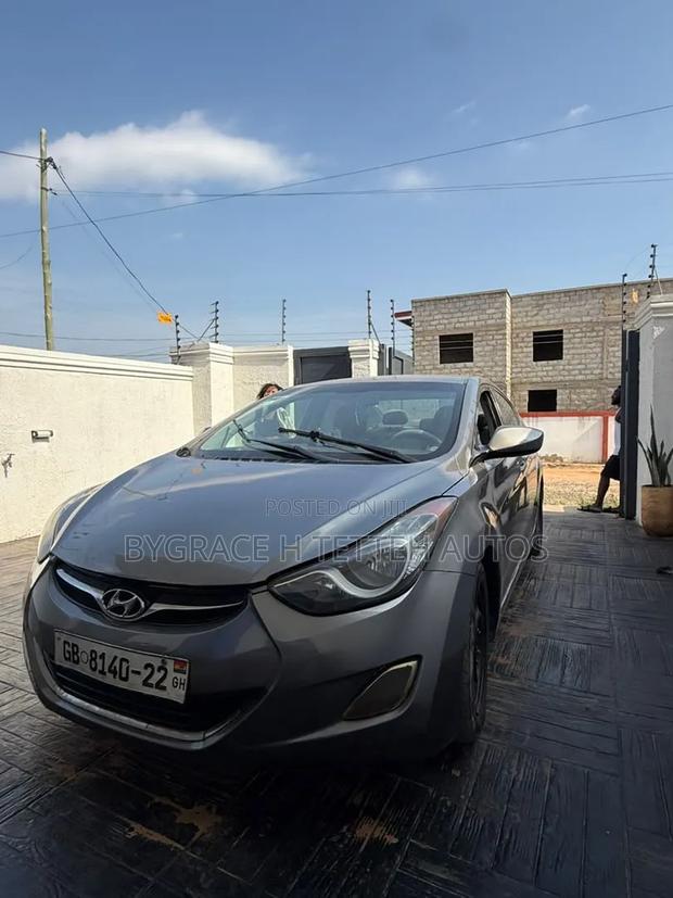 Hyundai Elantra 2013 Gray