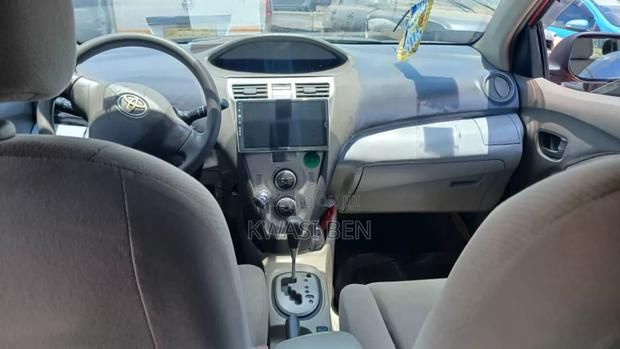 Toyota Belta 2010 Red