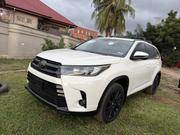 Toyota Highlander 2019 White for sale
