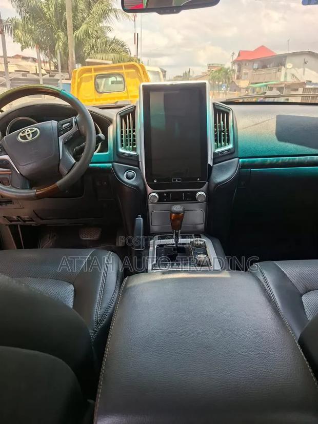 Toyota Land Cruiser 2015 Black