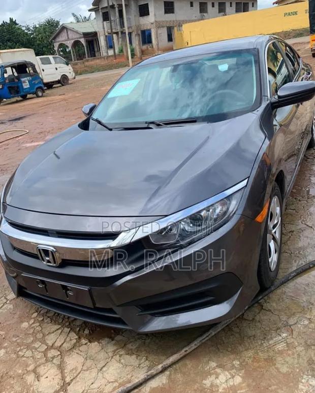 Honda Civic LX 4dr Sedan (2.0L 4cyl) 2016 Gray