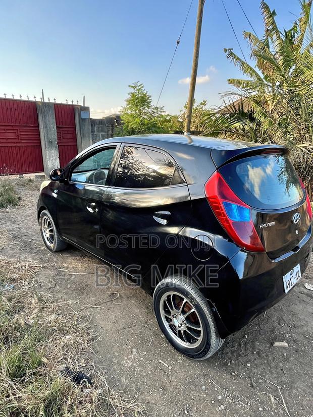 Hyundai Eon 2012 Black