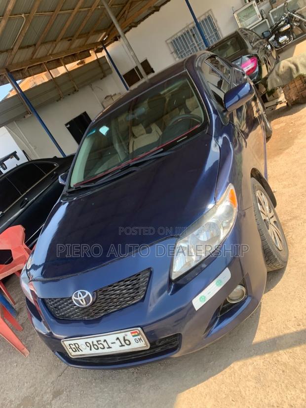 Toyota Corolla 2010 Blue