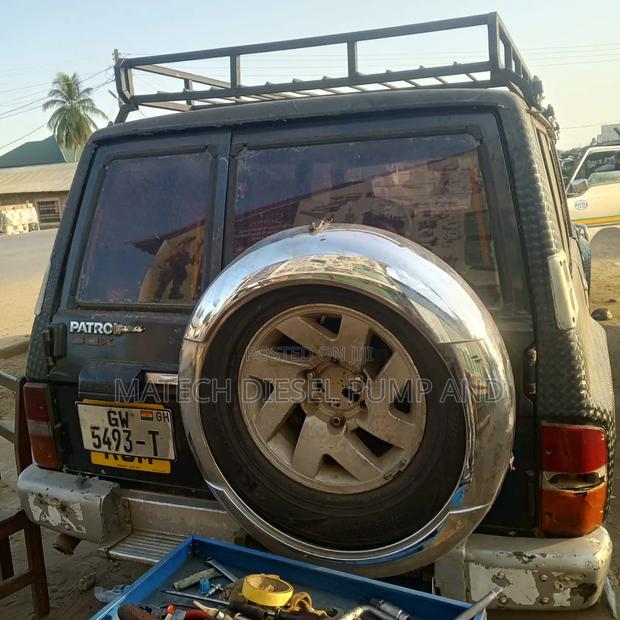 Nissan Patrol 1990 Gray