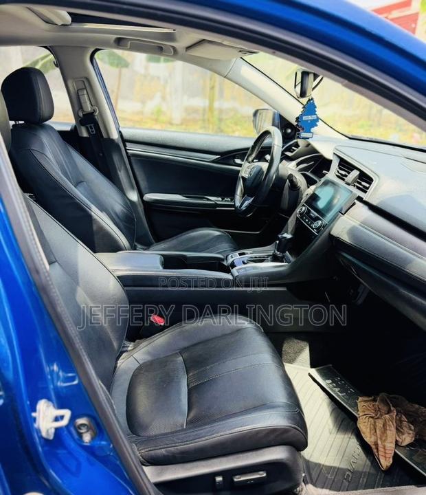 Honda Civic Touring 4dr Sedan (1.5L 4cyl) 2017 Blue