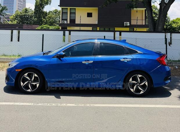 Honda Civic Touring 4dr Sedan (1.5L 4cyl) 2017 Blue