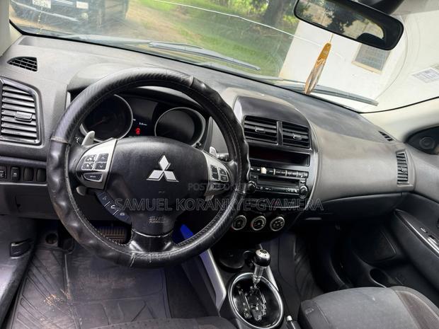 Mitsubishi Outlander 2012 Black