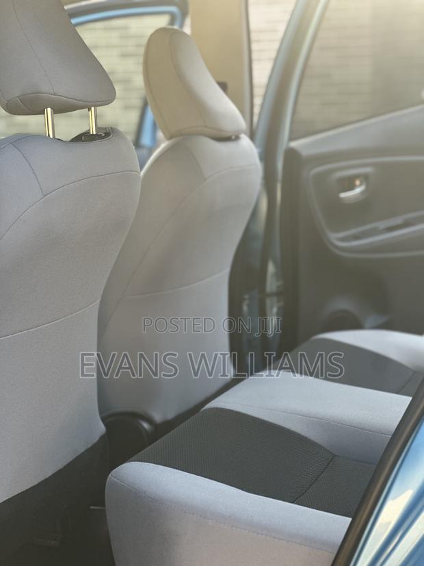 Toyota Vitz 1.3 FWD 5dr 2016 Blue