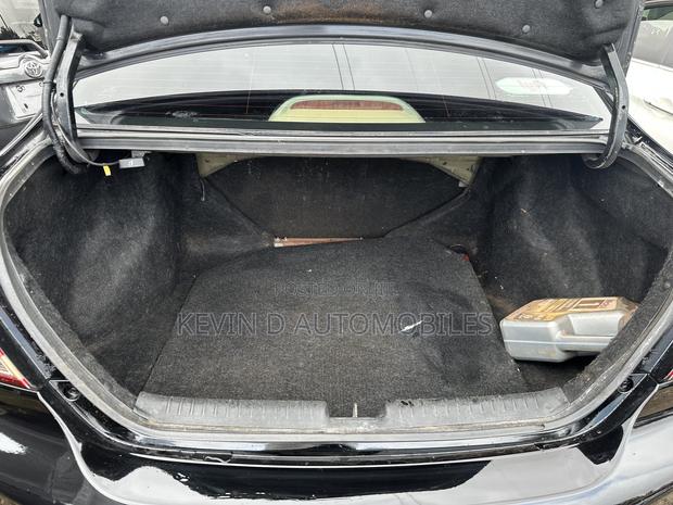 Toyota Sienta 1.5 FWD 2010 Black