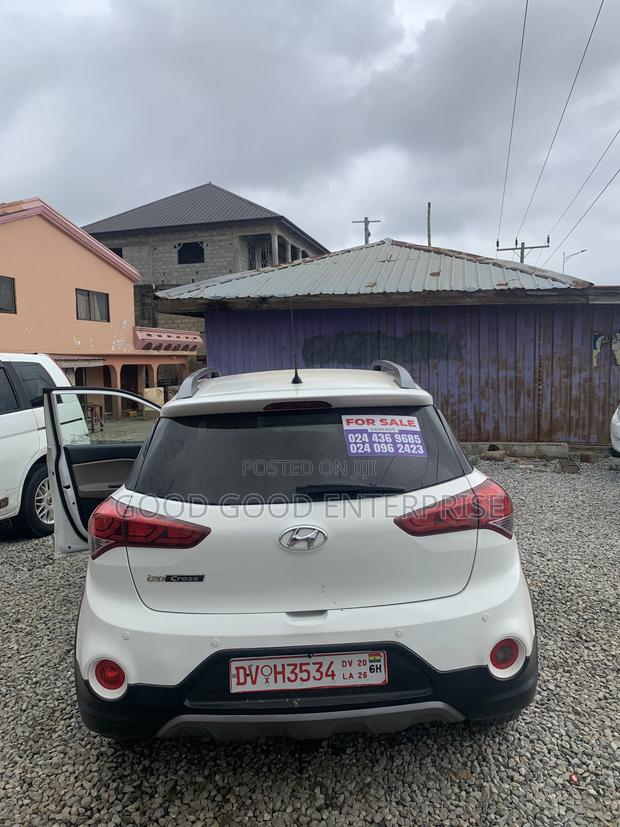 Hyundai i20 1.4 Dual VTVT Petrol (AT) 2017 White