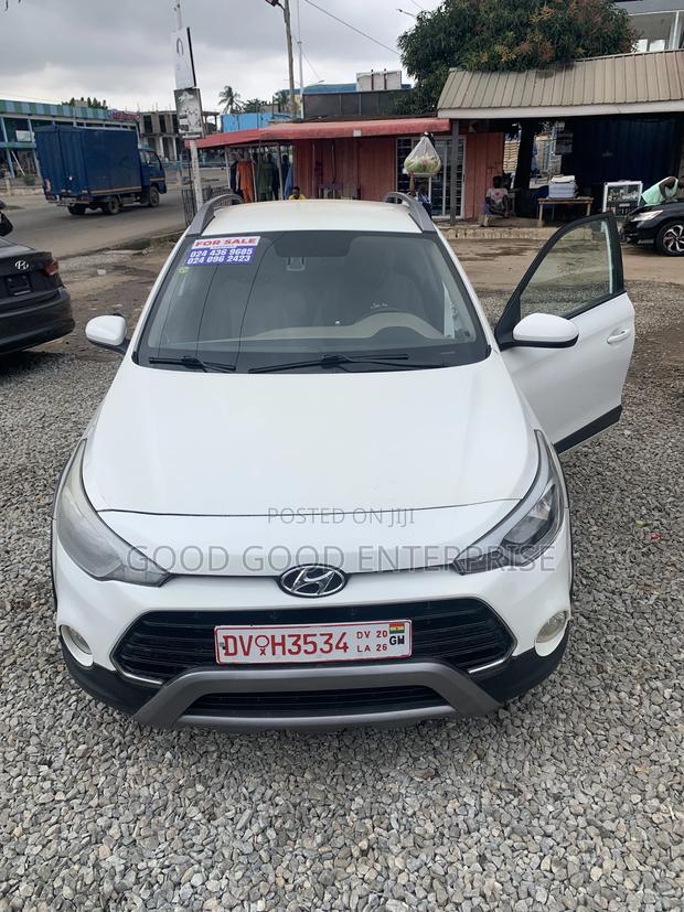 Hyundai i20 1.4 Dual VTVT Petrol (AT) 2017 White