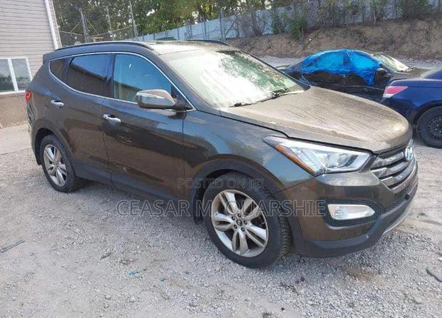 Hyundai Santa Fe 2014 Brown