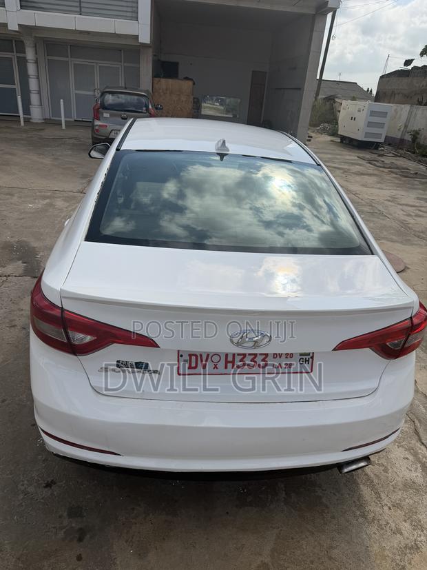 Hyundai Sonata SE 2016 White