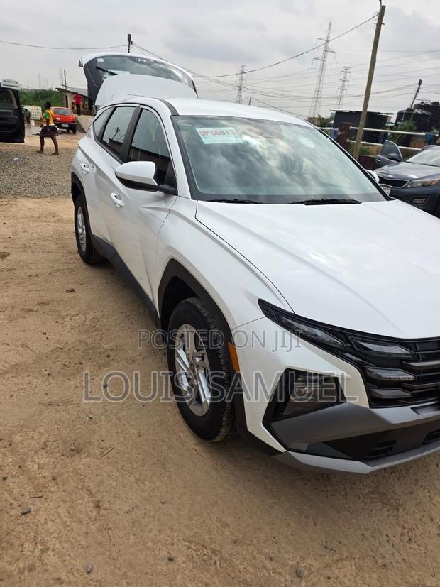 Hyundai Tucson 2022 White