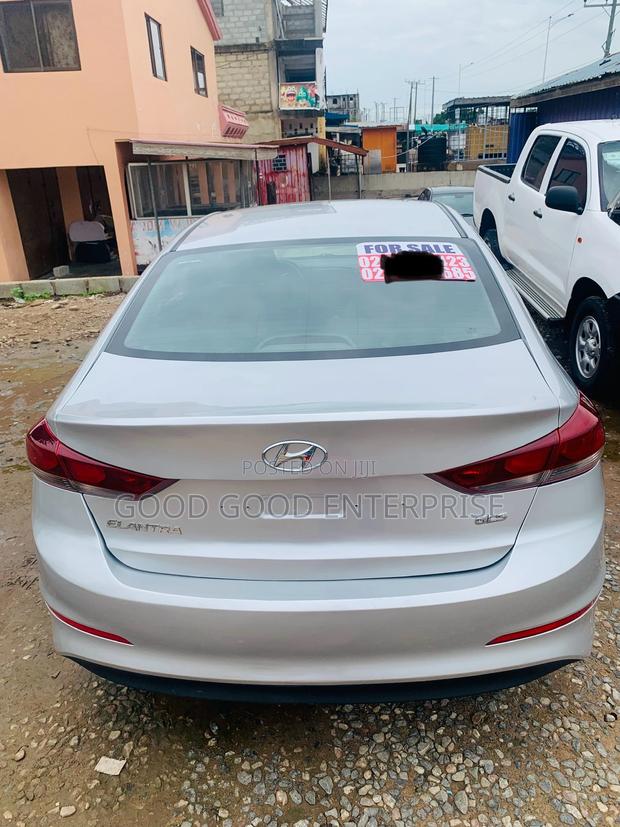 Hyundai Elantra Sport Sedan FWD (1.6L 4cyl 6M) 2017 Silver