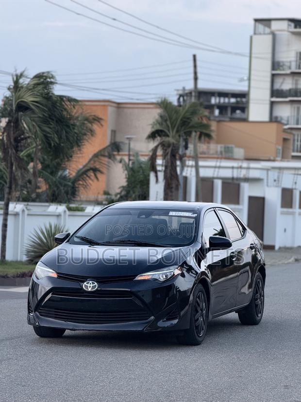 Toyota Corolla LE 4dr Sedan (1.8L 4cyl CVT) 2017 Black