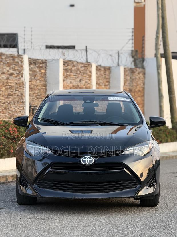 Toyota Corolla LE 4dr Sedan (1.8L 4cyl CVT) 2017 Black
