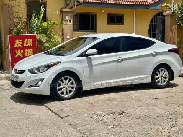 Hyundai Elantra Limited 4dr Sedan (1.8L 4cyl 6A) 2015 Blue