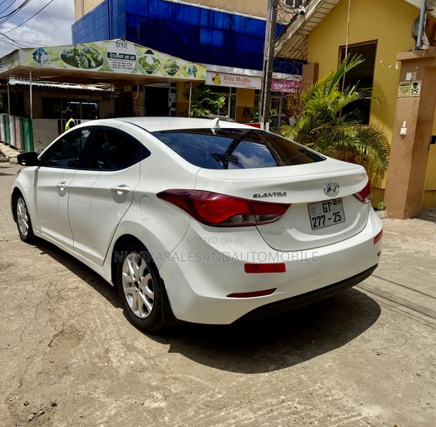 Hyundai Elantra Limited 4dr Sedan (1.8L 4cyl 6A) 2015 Blue