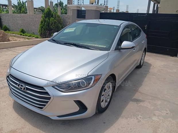 Hyundai Elantra SE 2018 Silver