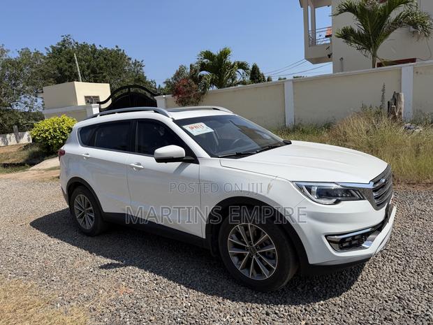 Jetour X70 1.5 7-Seater FWD 2018 White