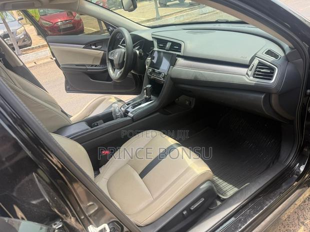 Honda Civic Touring 4dr Sedan (1.5L 4cyl) 2017 Black