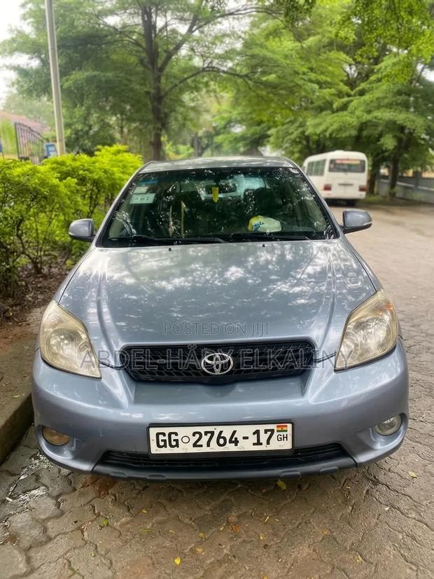 Toyota Matrix Hatchback FWD (1.8L 4cyl 5M) 2008 Blue