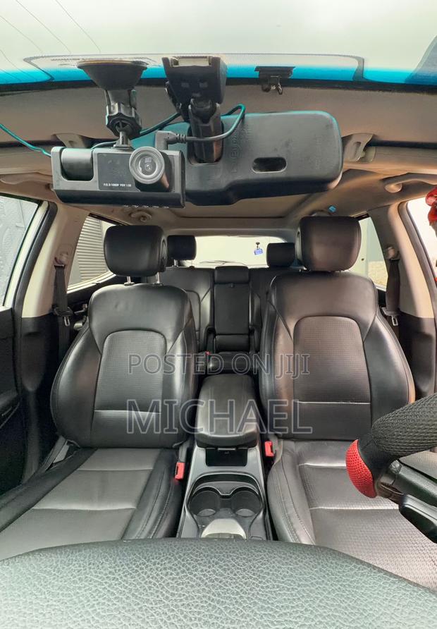 Hyundai Santa Fe 2014 White