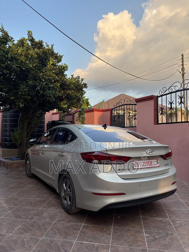 Hyundai Avante 2017 Gray