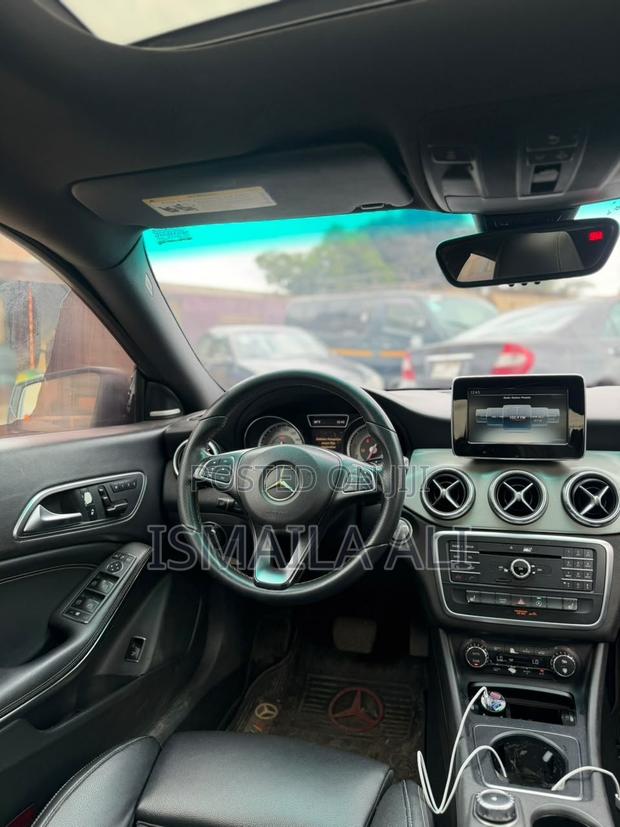 Mercedes-Benz CLA-Class CLA 250 4MATIC Sedan 2016 Silver