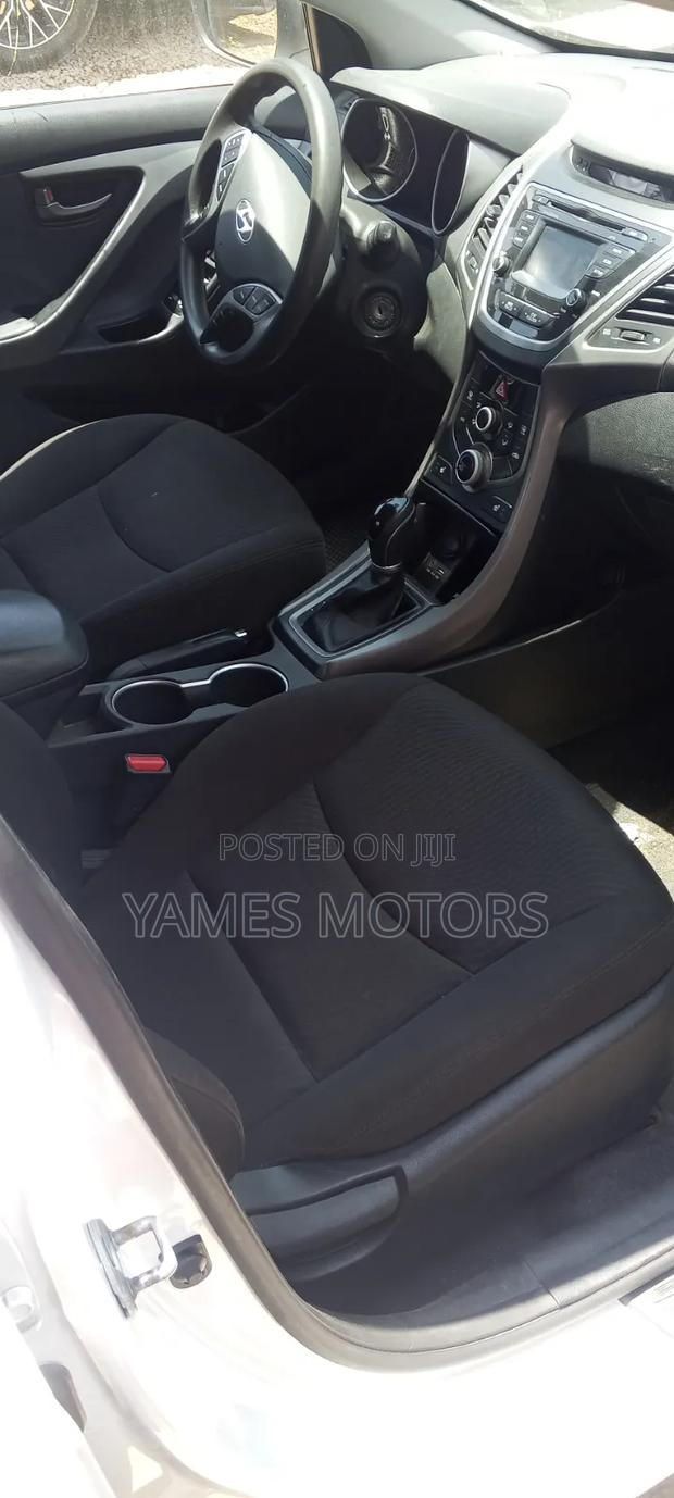 Hyundai Elantra 2015 White