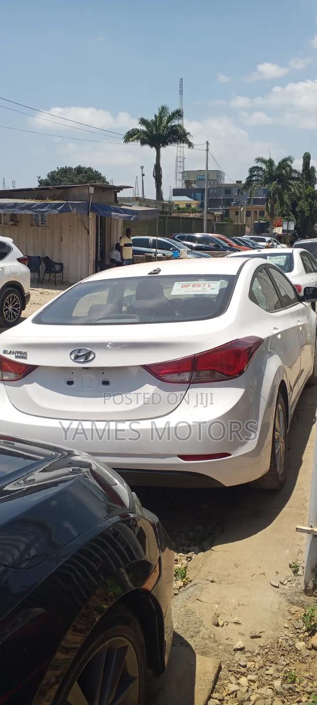 Hyundai Elantra 2015 White