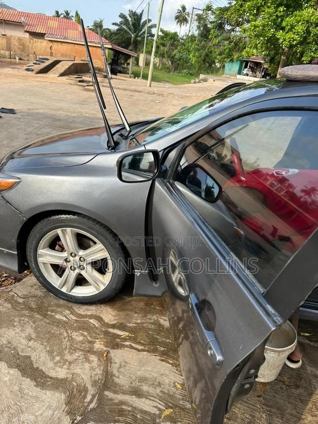 Toyota Corolla 2013 Gray