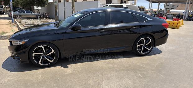 Honda Accord Sport (1.5L 4cyl Turbo CVT) 2019 Black