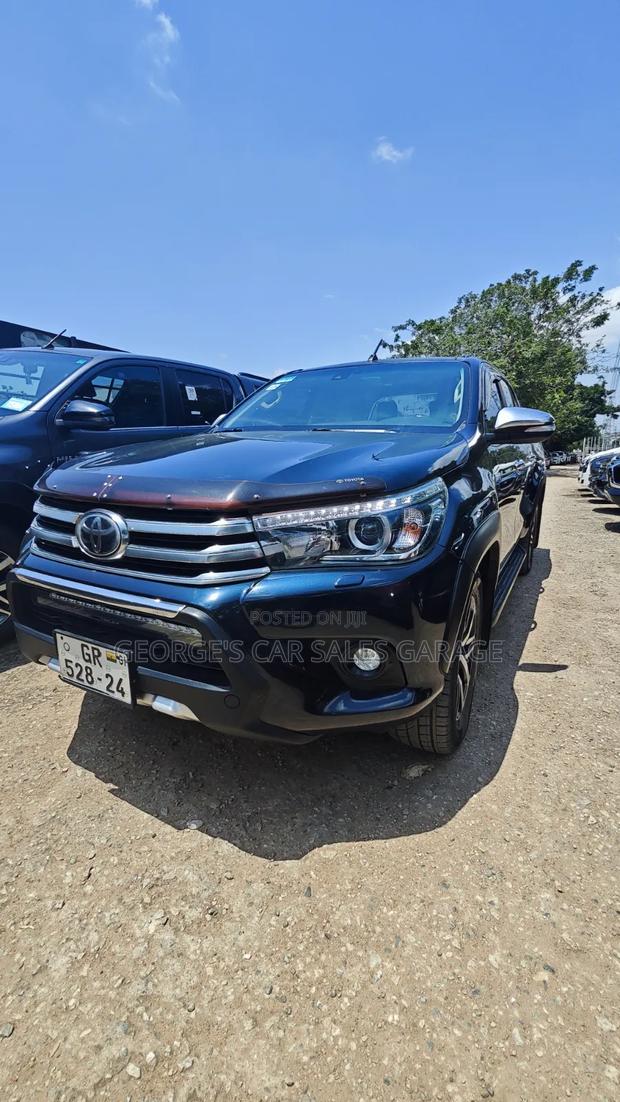 Toyota Hilux Revo Double Cab Deisel 2.4 AWD 2018 Black