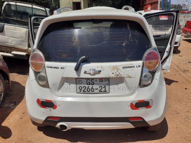 Chevrolet Spark 2012 White