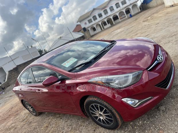Hyundai Elantra Limited Sedan FWD (1.8L 4cyl 6A) 2016 Red