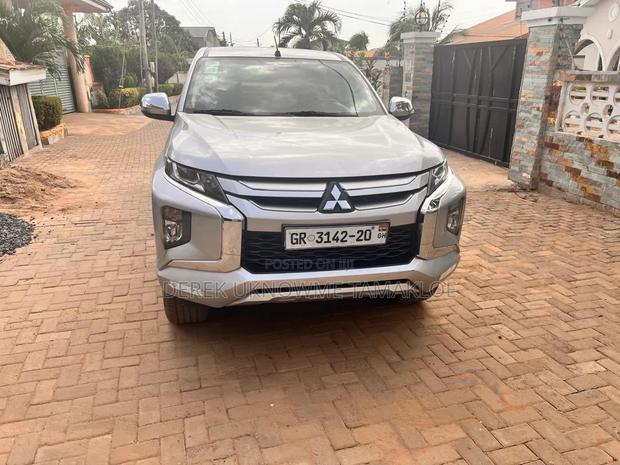 Mitsubishi L200 2020 White
