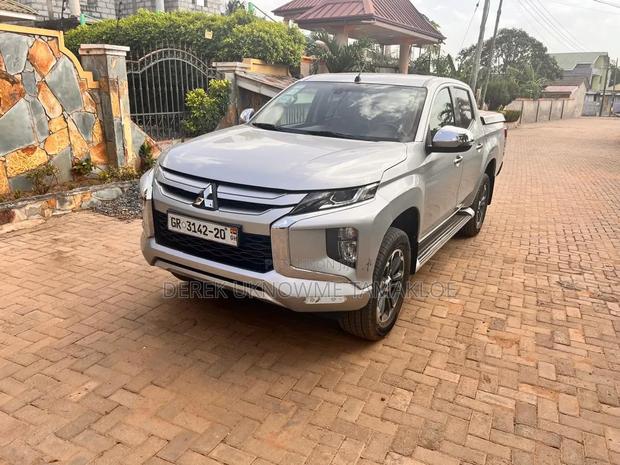 Mitsubishi L200 2020 White