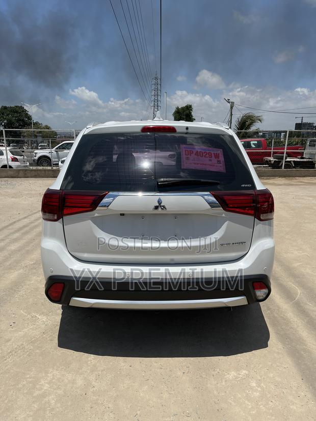 Mitsubishi Outlander SEL AWC 2018 White