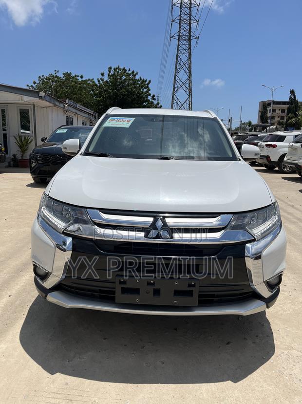 Mitsubishi Outlander SEL AWC 2018 White
