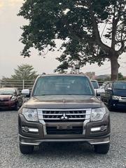 Mitsubishi Pajero Sport 2016 Gold for sale
