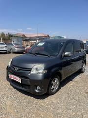 Toyota Sienta 2011 Gray for sale