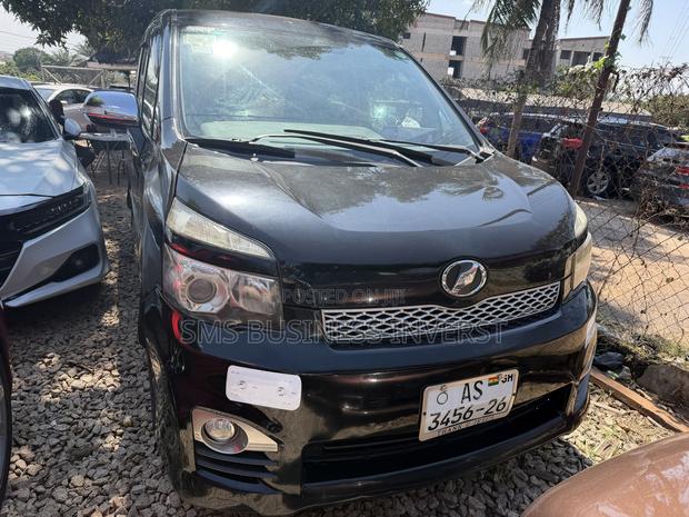 Toyota Voxy V 2WD 7-Seater 2012 Black